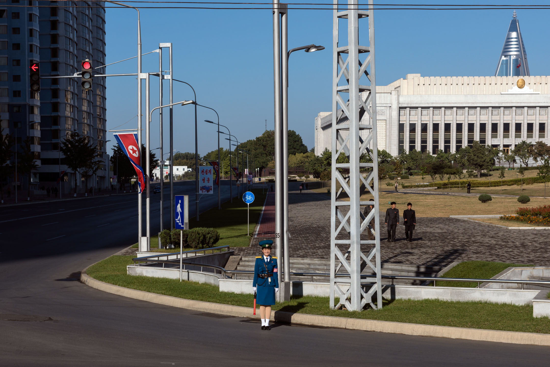 08 - SCOTT A WOODWARD - SIPF 2016 - 005 - Ground Traffic Control