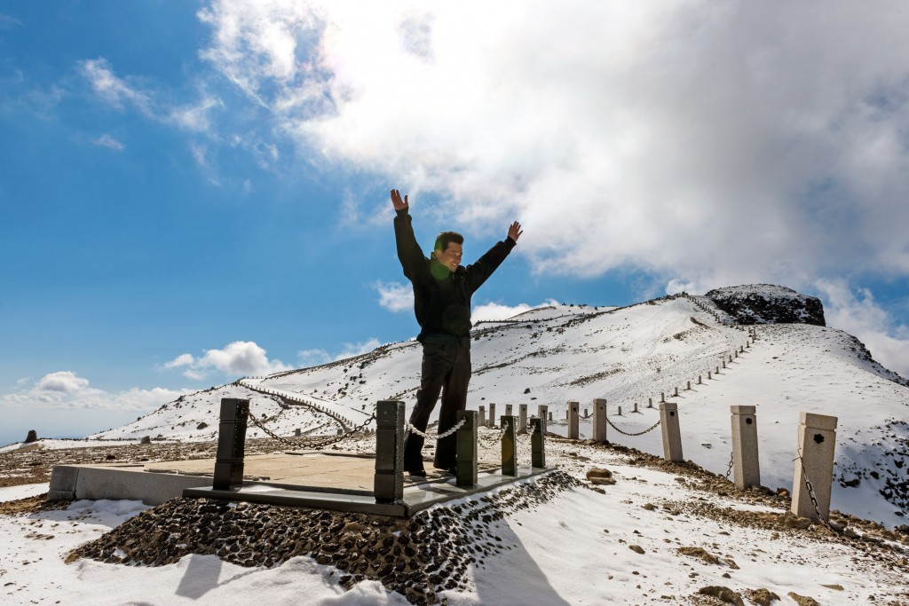 SCOTT A WOODWARD - AFP 2017 - 018 - Top of the World